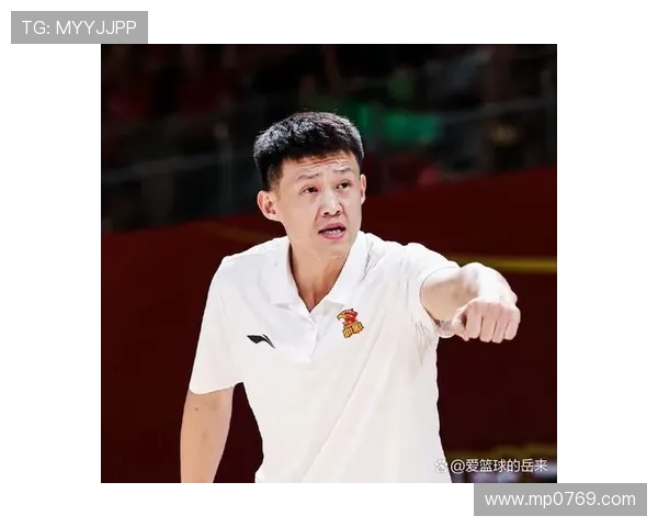 周鹏：从篮球场上的拼搏者到社会责任的践行者的成长之路